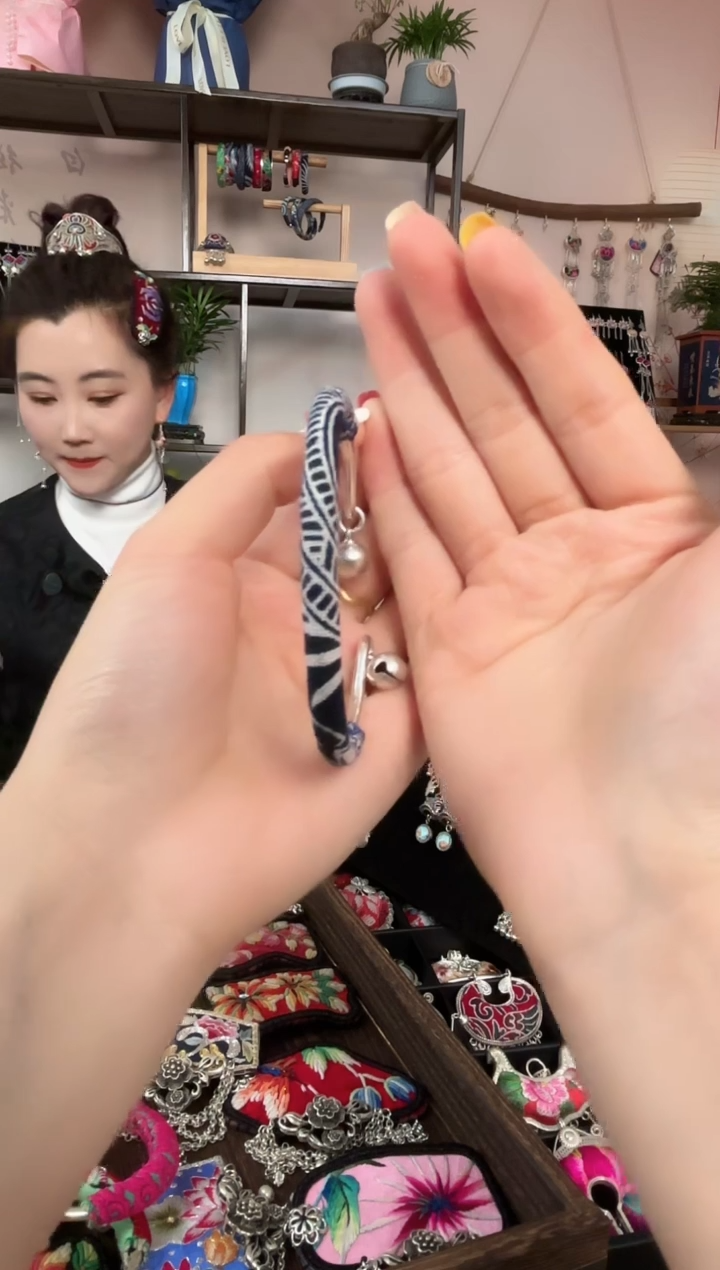 【闪购商品】织绣织绣民族风老绣饰217