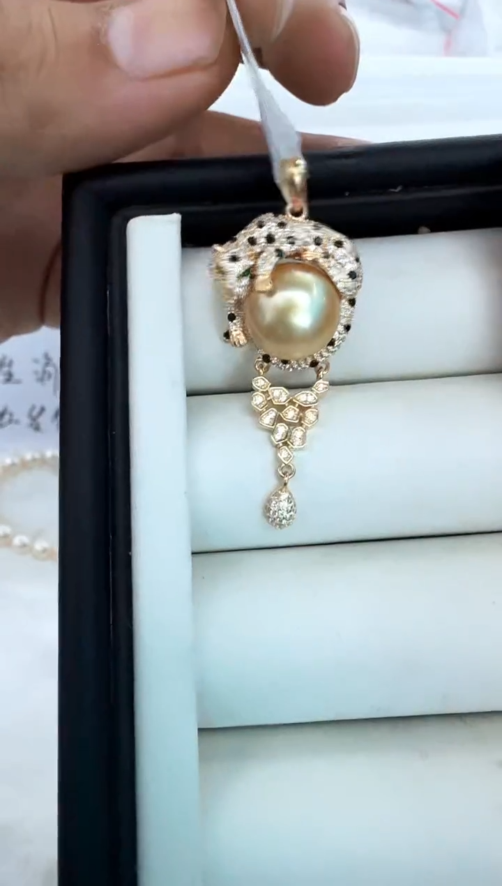 【闪购商品】海水珍珠颈饰银S925镶嵌吊坠