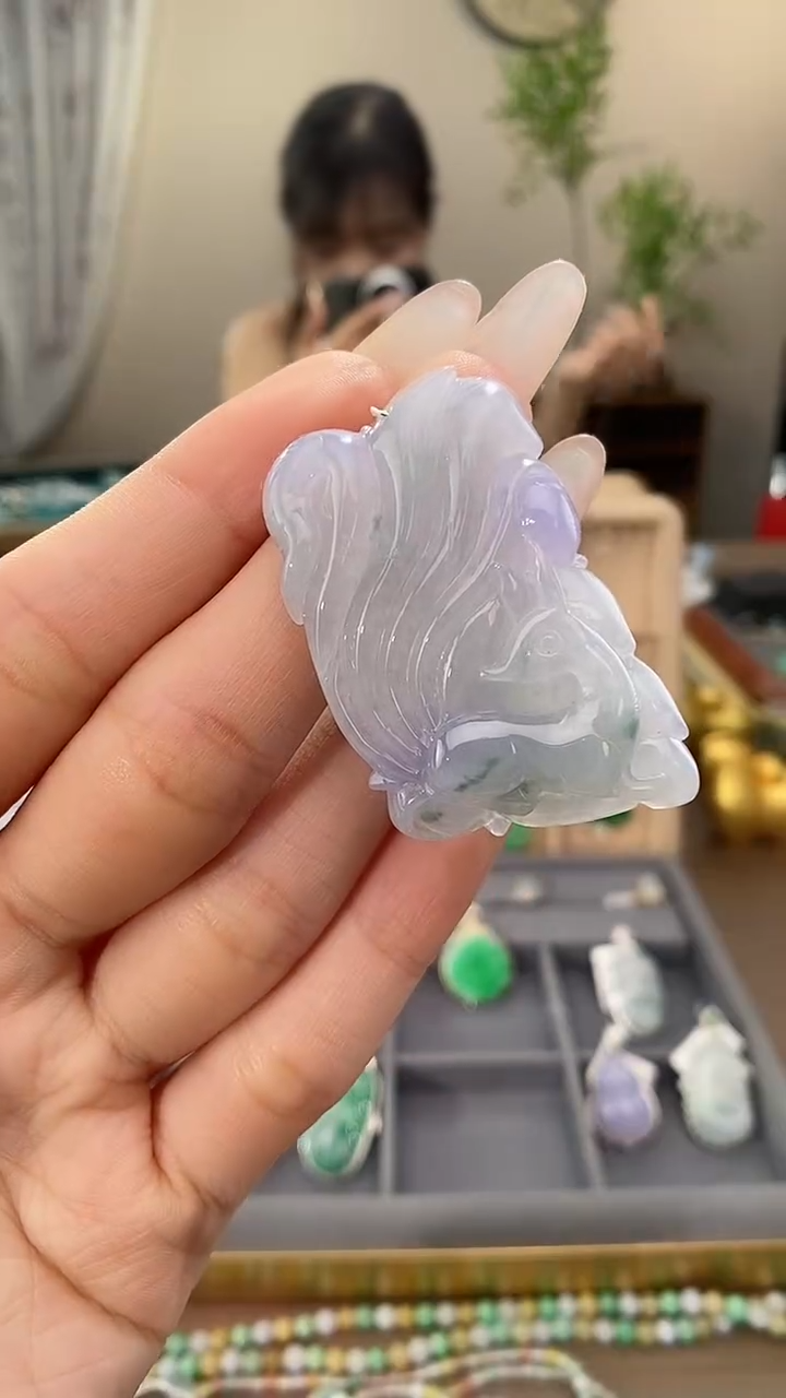 翡翠未镶嵌吊坠(不含链)九尾狐