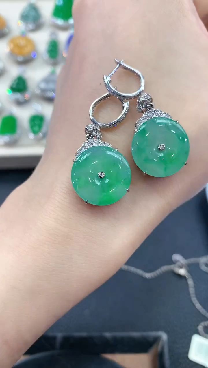 【闪购商品】翡翠耳饰18K金镶嵌C53        