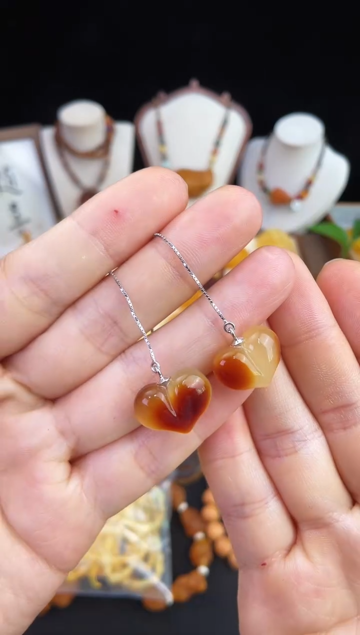 琥珀未镶嵌珠宝奇石柒月