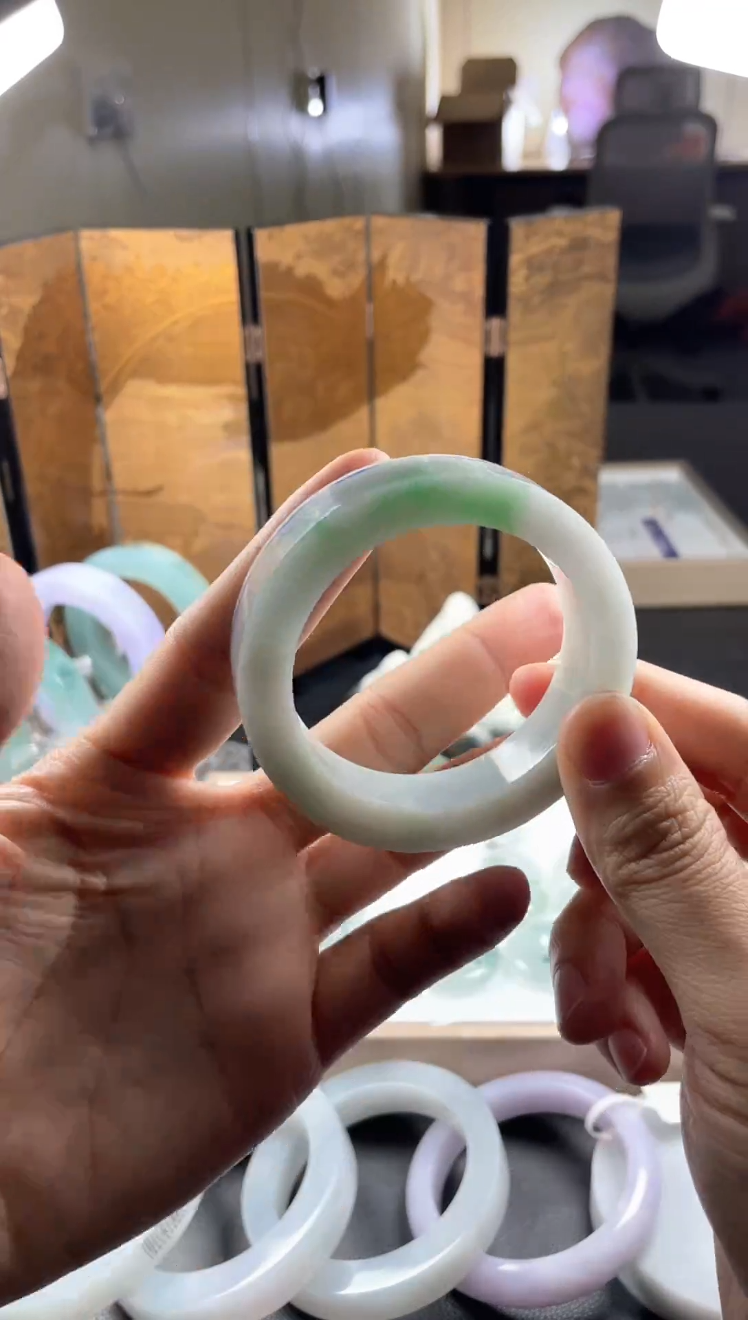 定制翡翠手镯未镶嵌翡翠手镯