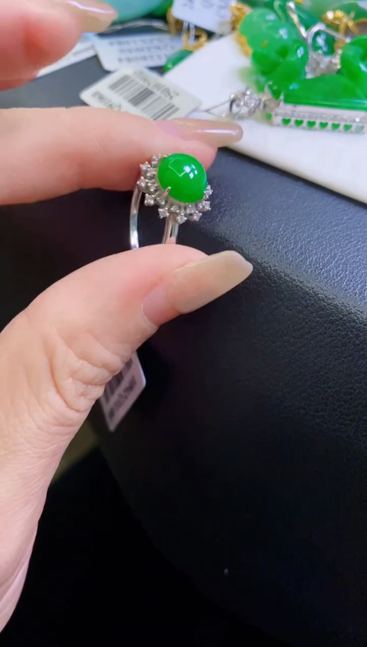 【闪购商品】定制翡翠18K金镶嵌戒指