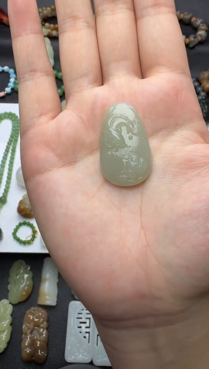 颈饰未镶嵌和田玉荷花鱼