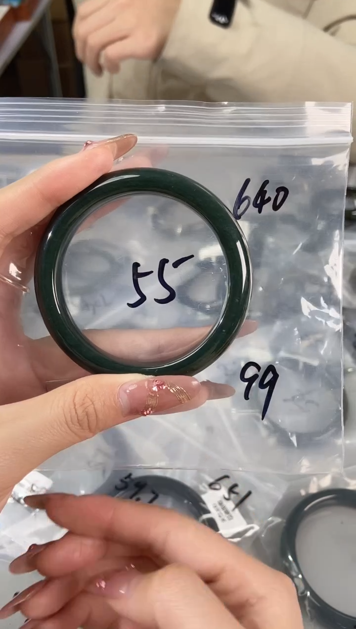 【闪购商品】和田玉手镯未镶嵌和田玉手镯640