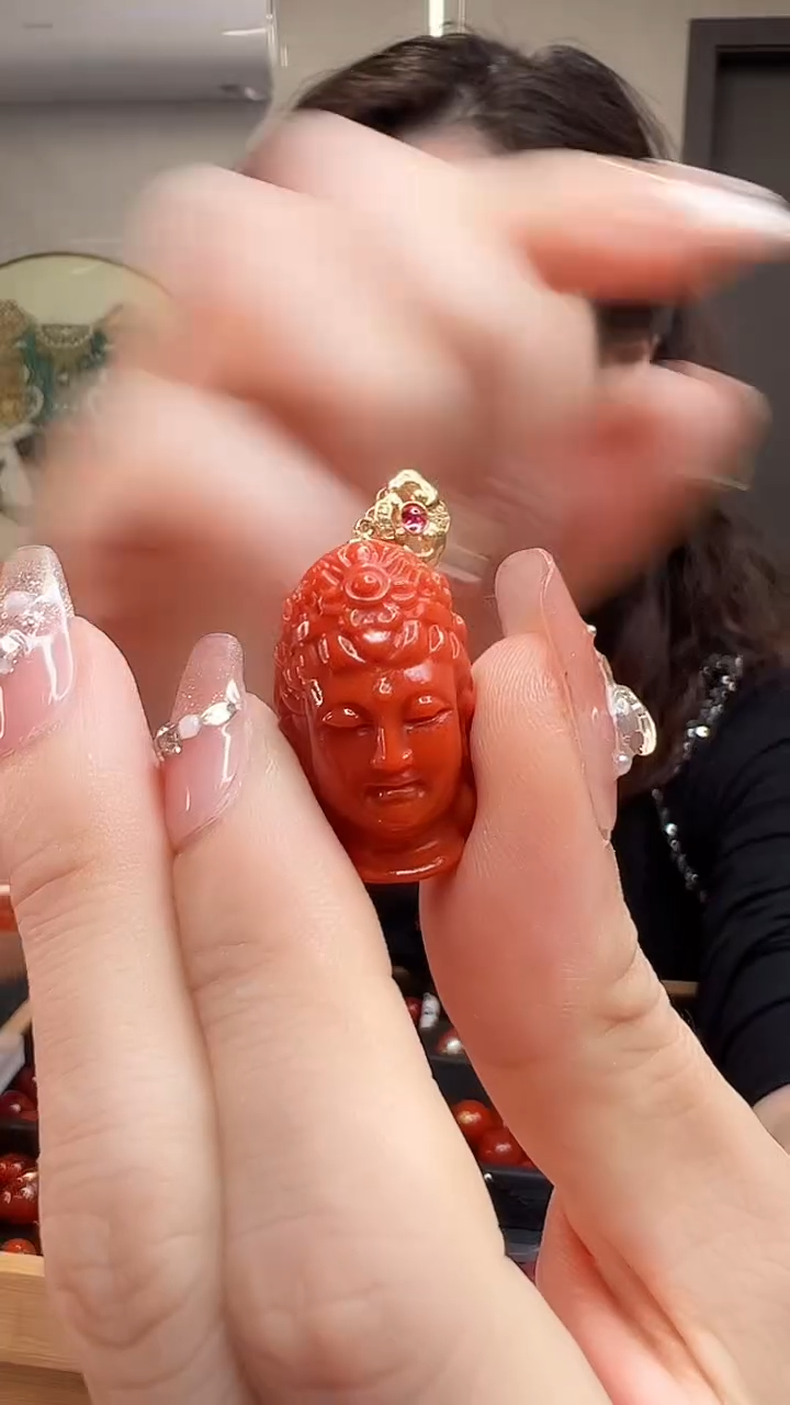 【闪购商品】南红玛瑙吊坠(不含链)18K金镶嵌/度母