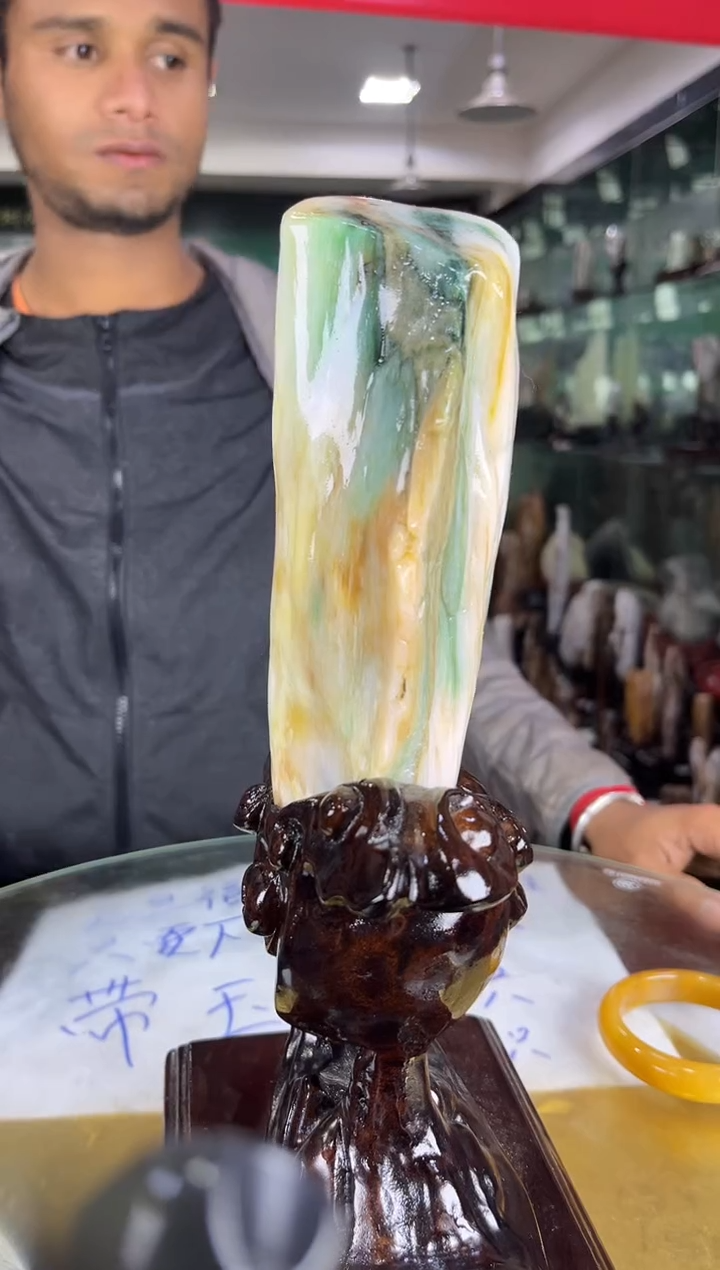 缅甸天然树化玉精品居家摆件