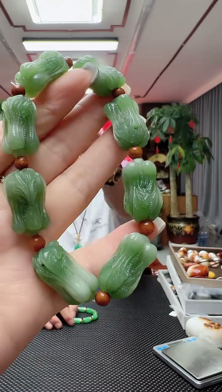 【闪购商品】和田玉（碧玉）手串未镶嵌百财