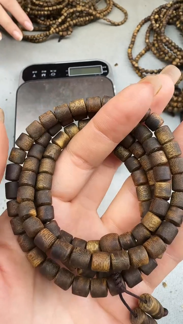 沉香手串0622红骨凹身桶珠多圈多样性发一