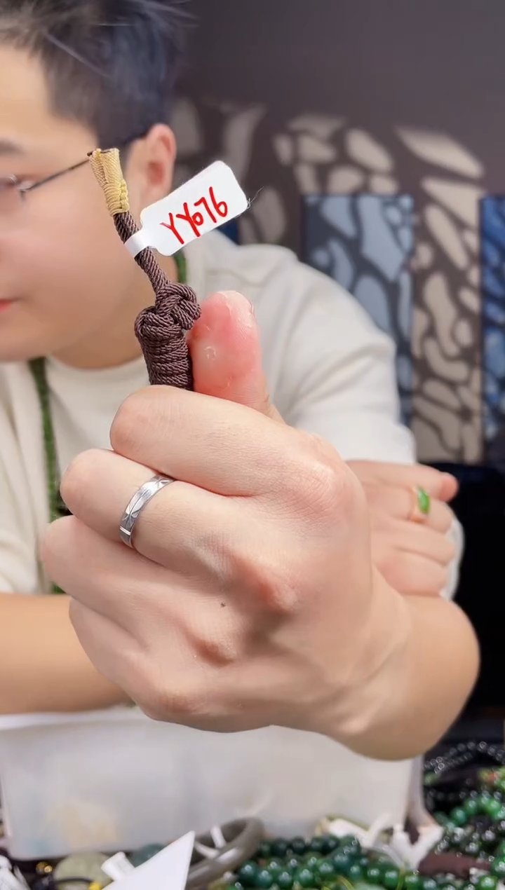 【闪购商品】和田玉颈饰未镶嵌拍一发一