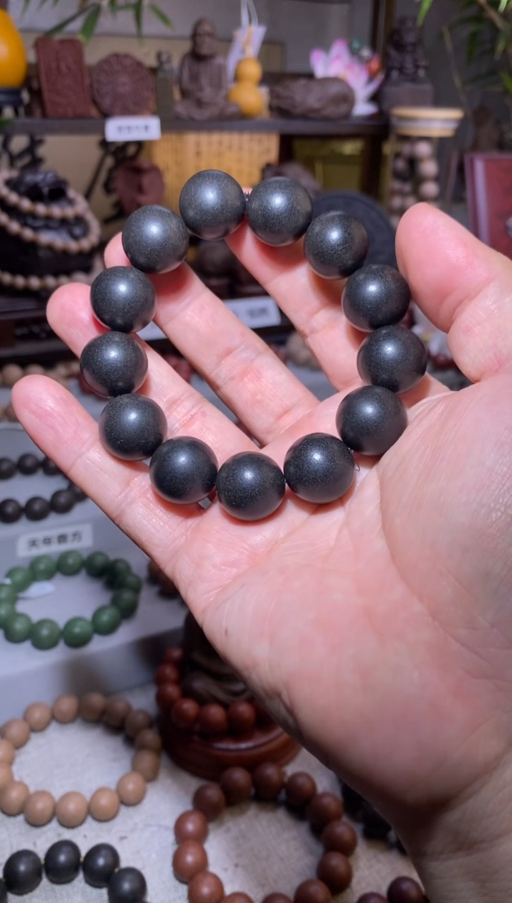 【闪购商品】泥塑四合息肌香方手串1.5*15