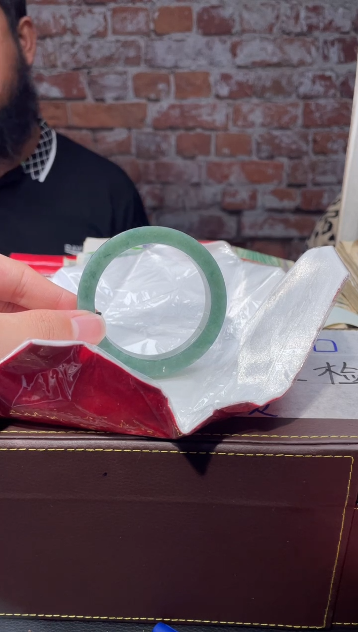 【闪购商品】定制翡翠手镯未镶嵌发一件/DDI01932