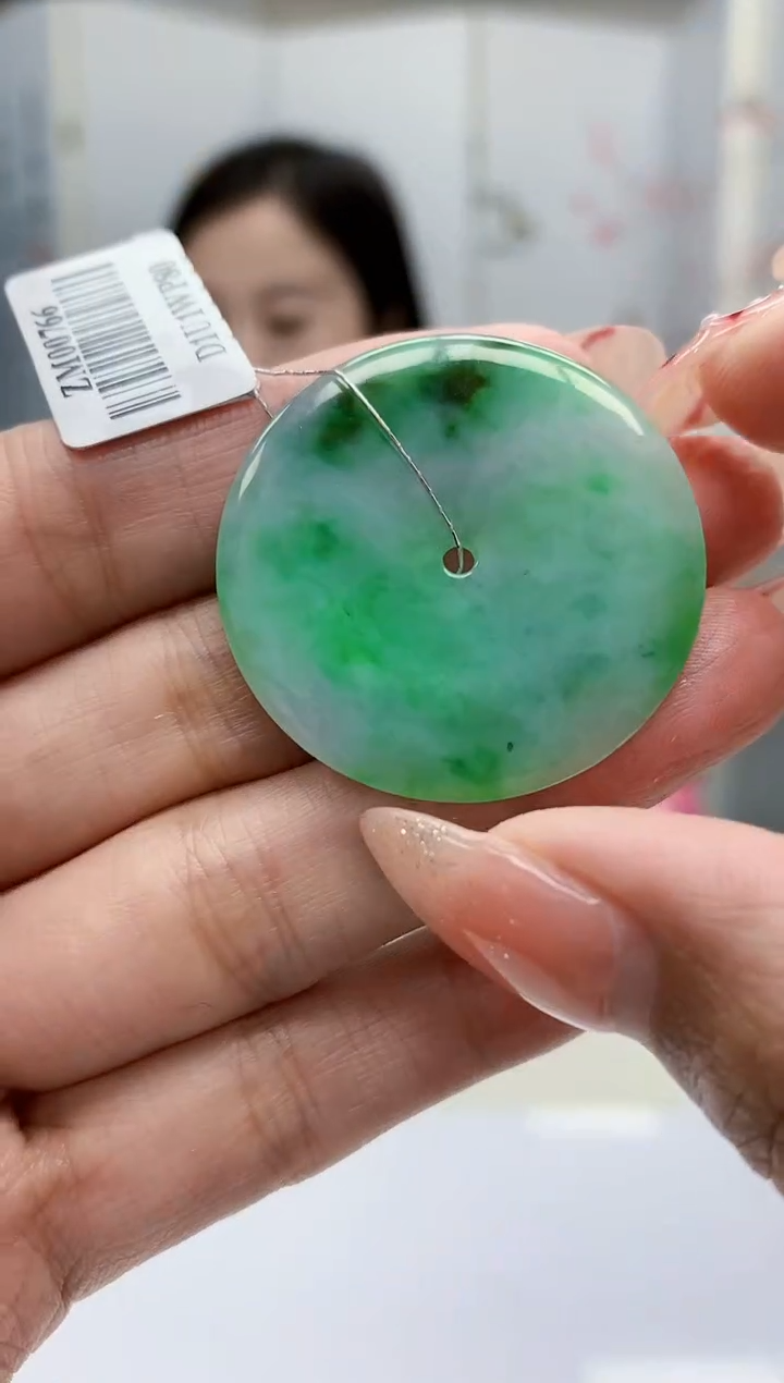 【闪购商品】定制翡翠未镶嵌4852MM-毛货挂件181