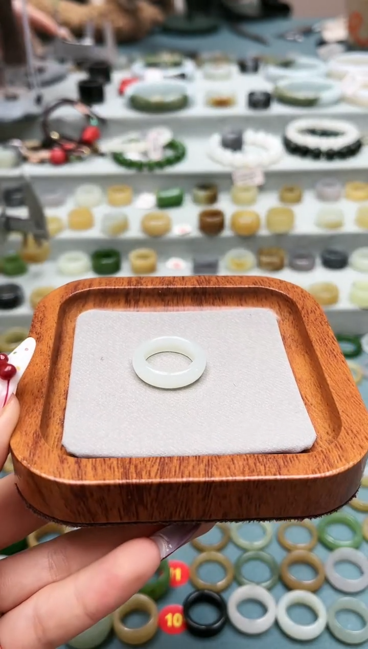 【闪购商品】和田玉戒指未镶嵌13号