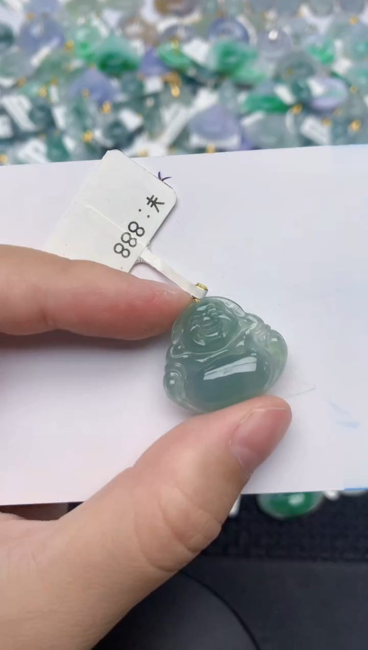 翡翠18K金镶嵌颈饰天然缅甸A货翡翠