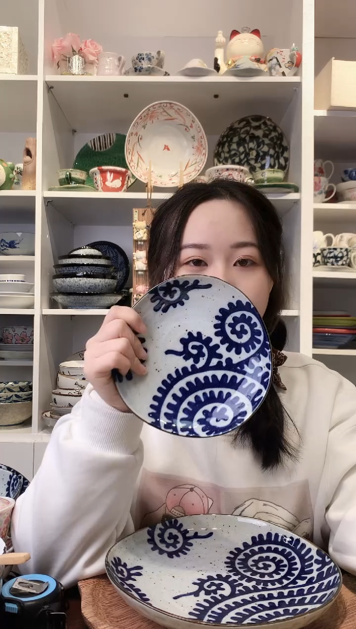 陶瓷【到手两支】三峰章鱼唐草三角盘16.5cm