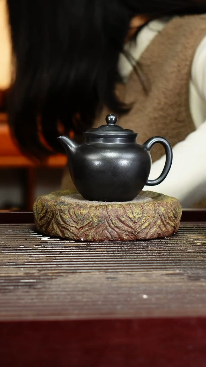 宜兴原矿紫砂壶茶壶宜兴原矿紫砂壶茶壶210C
