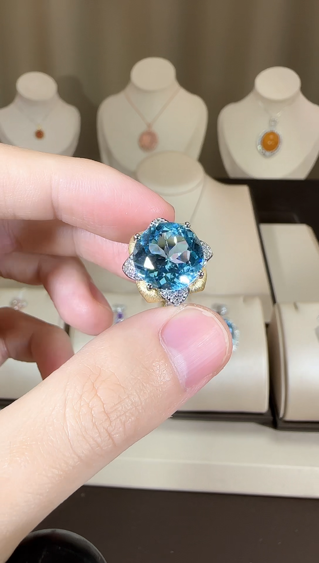 【闪购商品】托帕石戒指银S925镶嵌12mm设计款