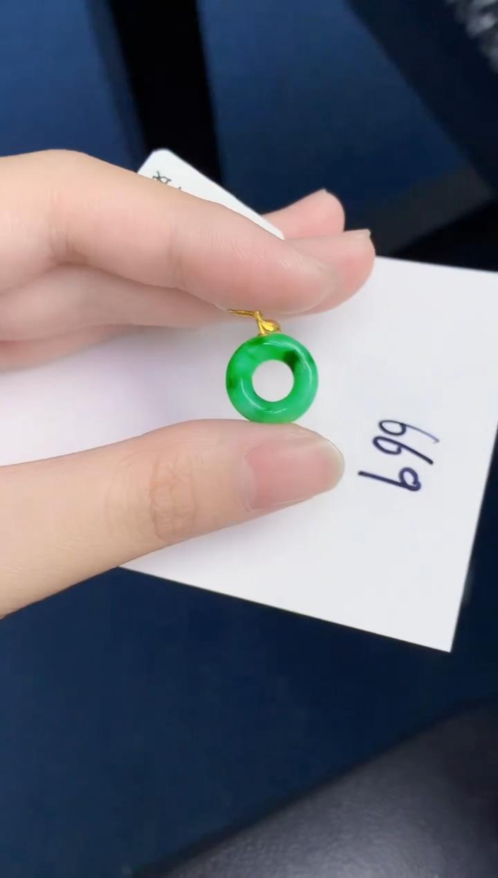【闪购商品】翡翠颈饰18K金镶嵌000000000