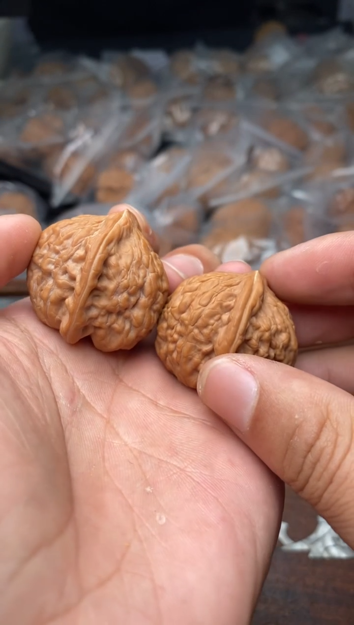 【闪购商品】文玩核桃把件A198号35尺九月