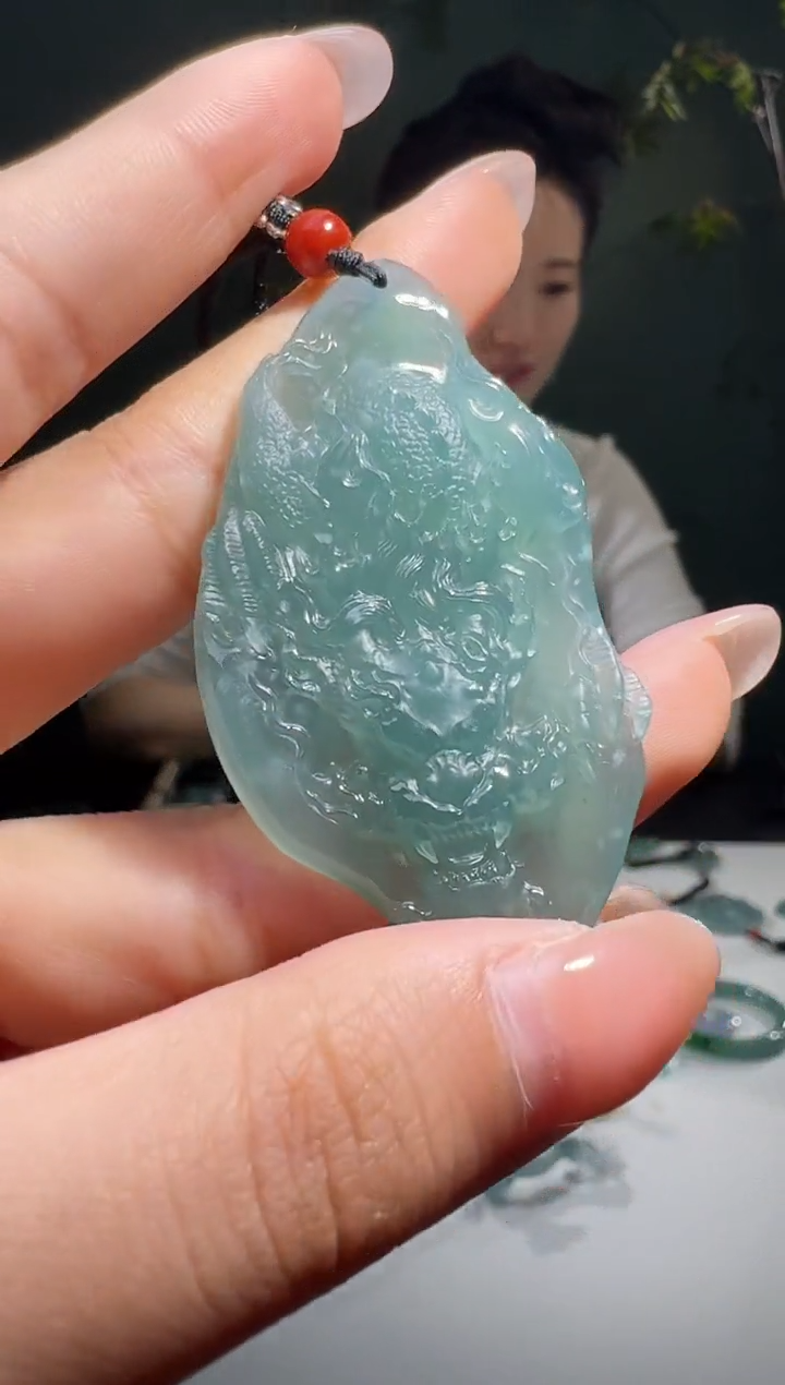 【闪购商品】翡翠颈饰未镶嵌天然A货翡翠龙牌