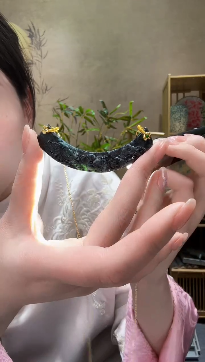 【闪购商品】翡翠颈饰未镶嵌吊坠