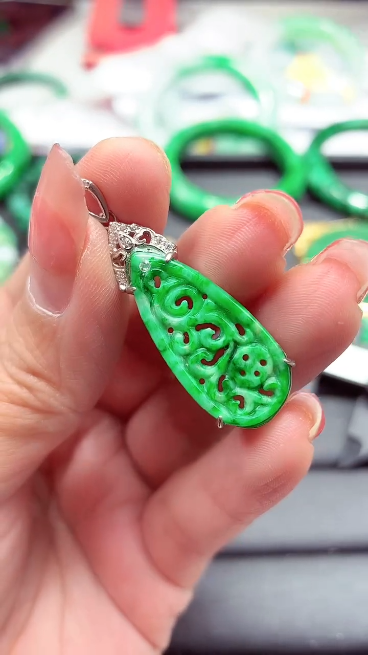 【闪购商品】翡翠颈饰银S925镶嵌颈饰