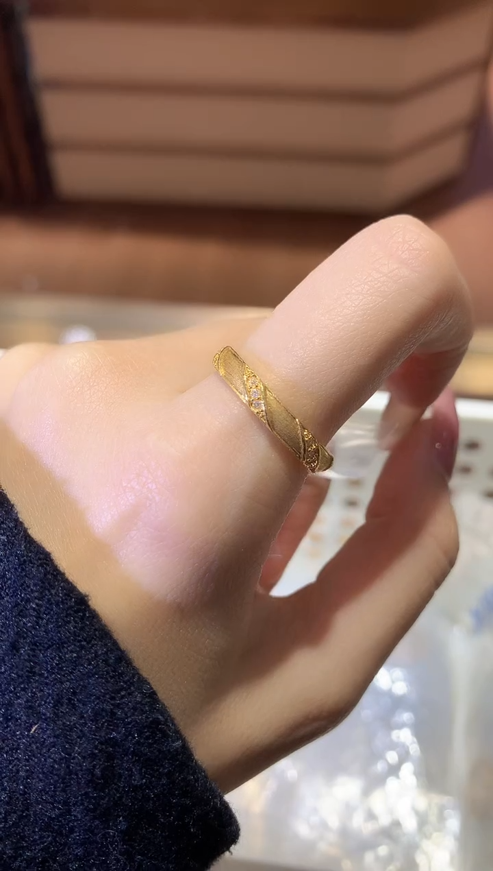 【闪购商品】18K金戒指/指环17号戒指时尚