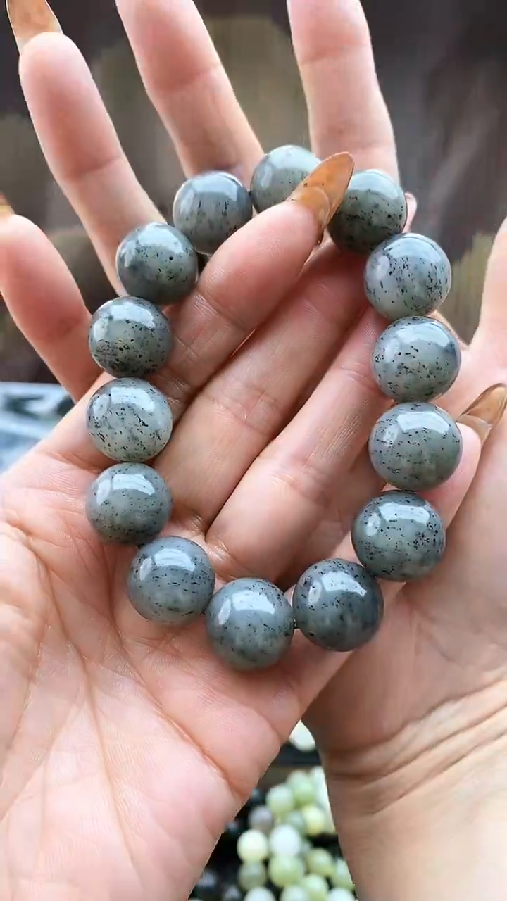 未镶嵌手串和田玉白肉点墨青花16