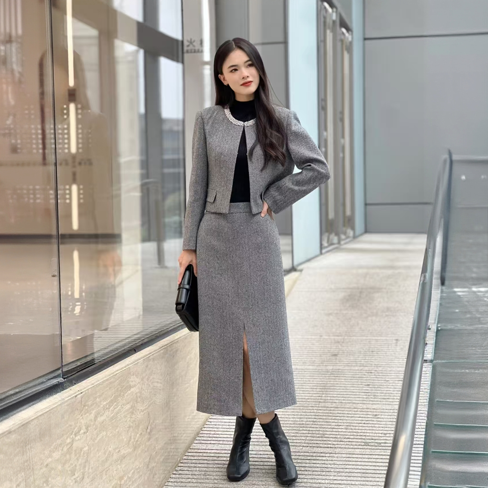 GXO25秋冬新款绵羊毛钻饰气质短款西装半裙套装TZ0065冬季裙子