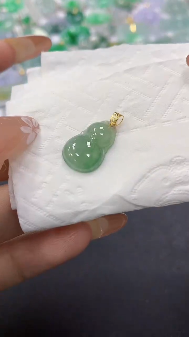 颈饰18K金镶嵌翡翠a货假一赔三支持复检百元上9元证书费自理