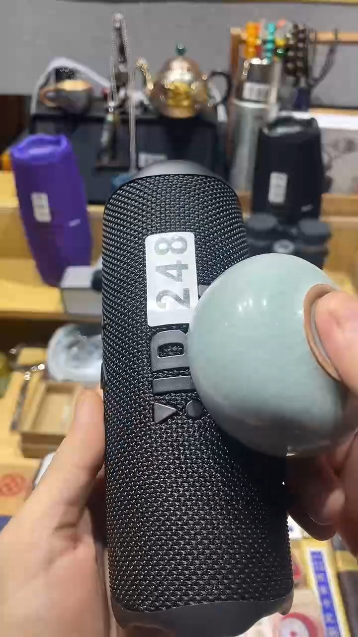 瓷片闪购商品 如图所示