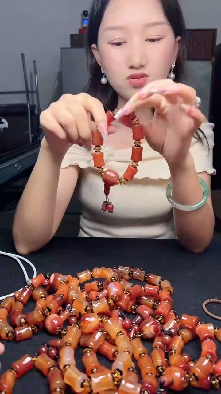 玛瑙/玉髓颈饰未镶嵌6703火焰纹手串多样性发一条