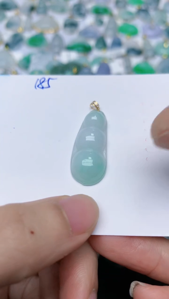 【闪购商品】翡翠颈饰18K金镶嵌天然翡翠A货    185