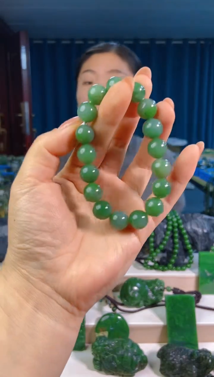 和田玉未镶嵌把件1