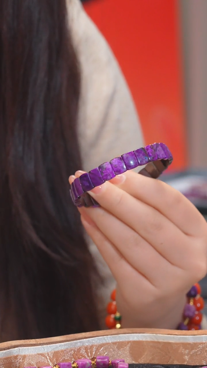 【闪购商品】苏纪石（舒俱来）手排未镶嵌多样性发（6号）@@W7709