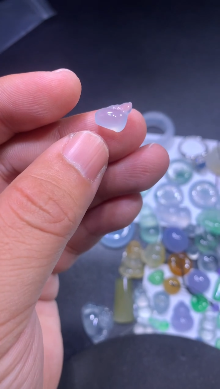 颈饰未镶嵌翡翠鹿