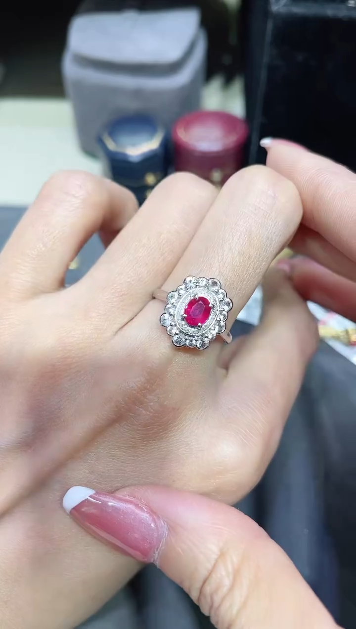 【闪购商品】红宝石戒指18K金镶嵌·