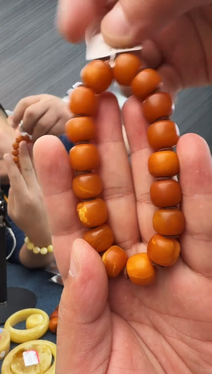 蜜蜡未镶嵌珠宝奇石假一罚十21，12.8多样性发其一