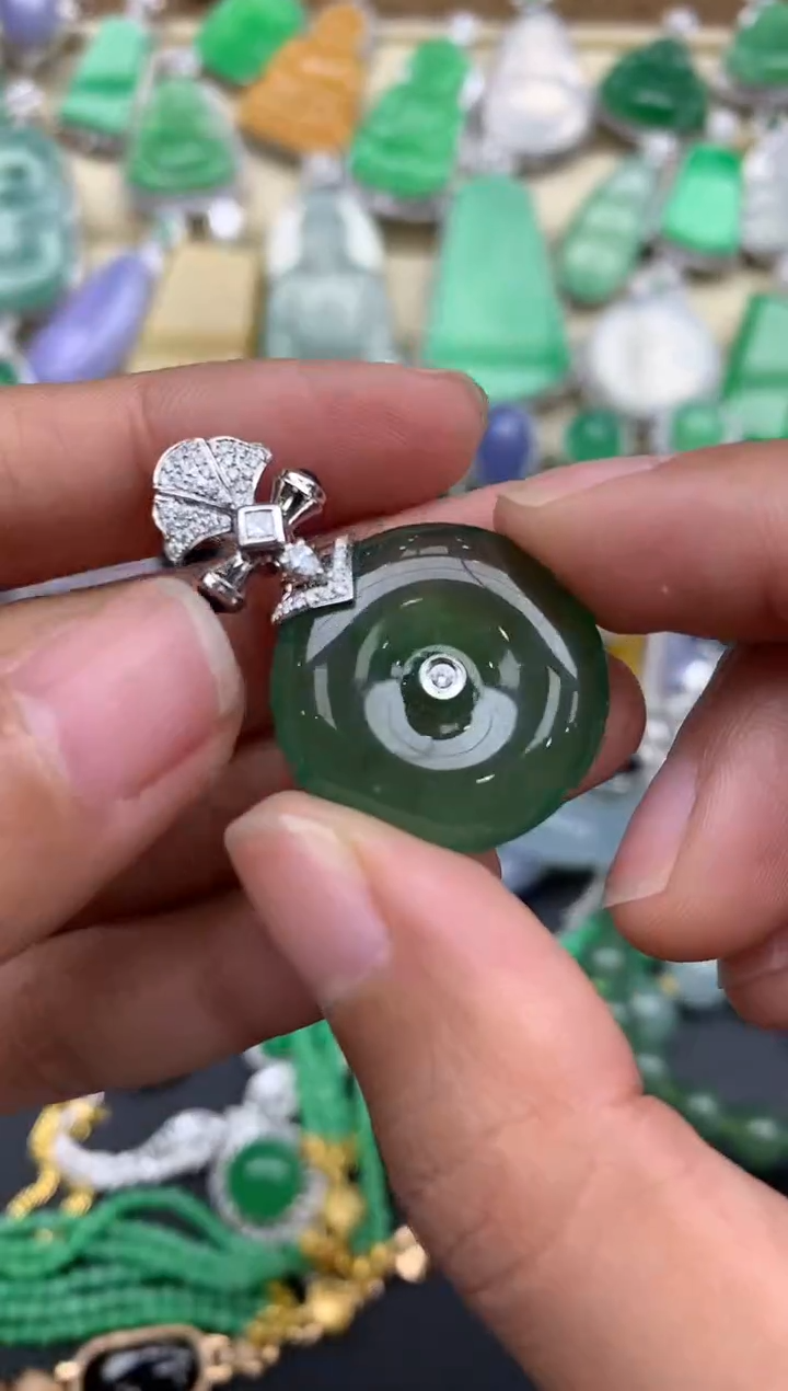 【闪购商品】翡翠颈饰18K金镶嵌458-中国好珍宝