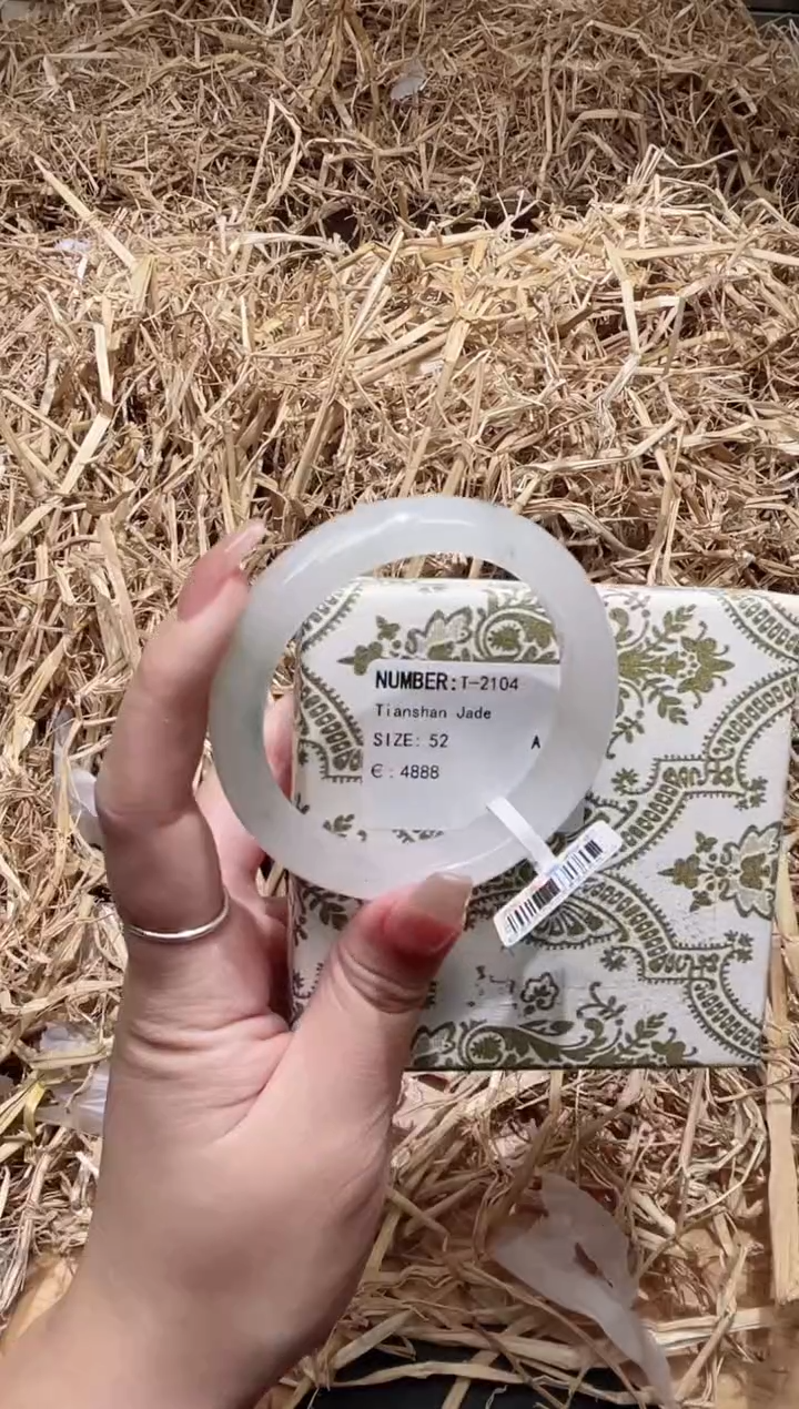 未镶嵌手镯石英质玉T2104B