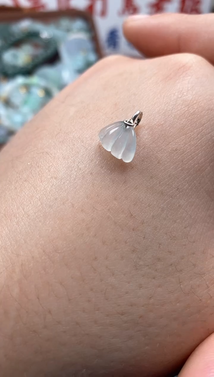 【闪购商品】翡翠颈饰未镶嵌哥哥