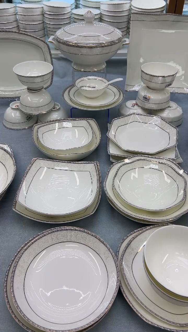 骨瓷玲珑6饭6个  