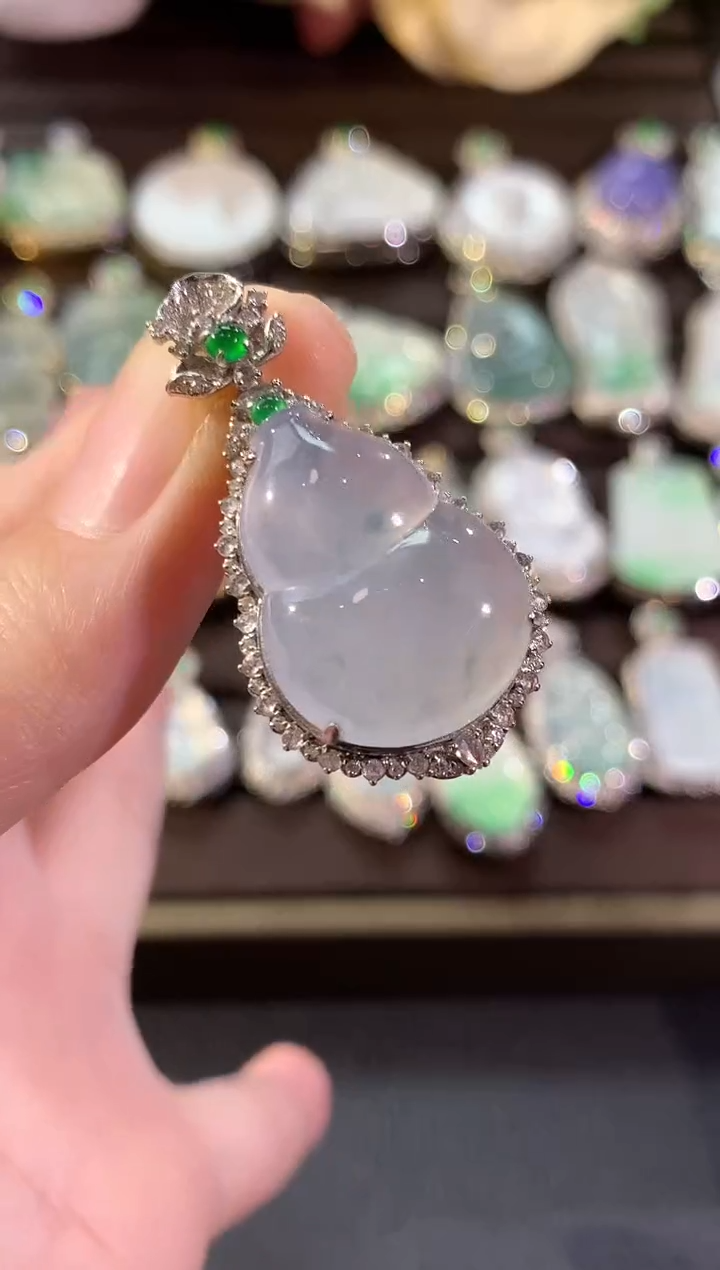 吊坠(不含链)18K金镶嵌翡翠冬日珠宝W27