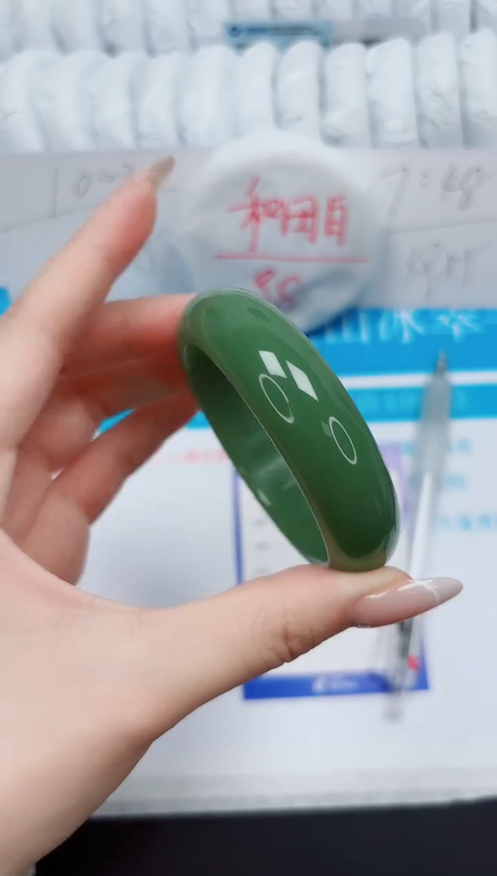 【闪购商品】石英质玉未镶嵌手镯36-55.5