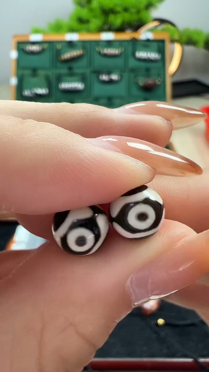 玛瑙/玉髓（覆膜）颈饰未镶嵌24.（微瑕随机发货）