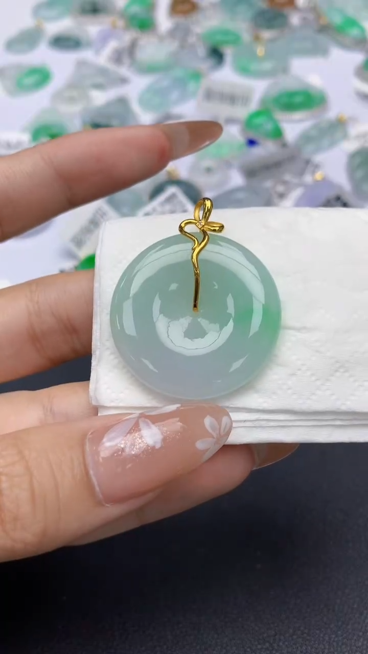 颈饰18K金镶嵌翡翠天然缅甸a货翡翠百元以上9元证书费自理