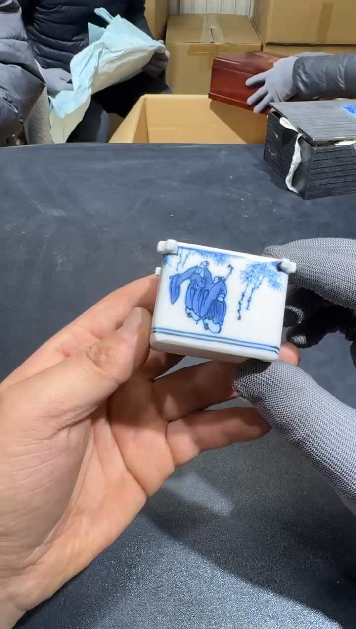 【闪购商品】杯小四孤品收藏中古品