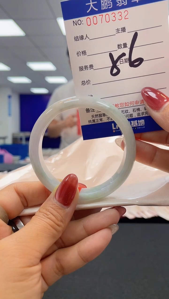 【闪购商品】翡翠未镶嵌手镯AAAAAAAAAA