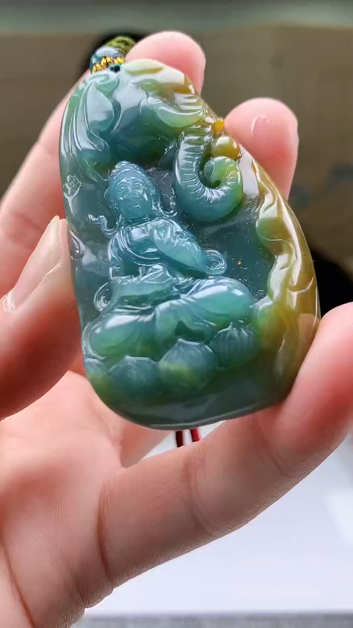 【闪购商品】定制翡翠未镶嵌4969bb-毛货挂件156